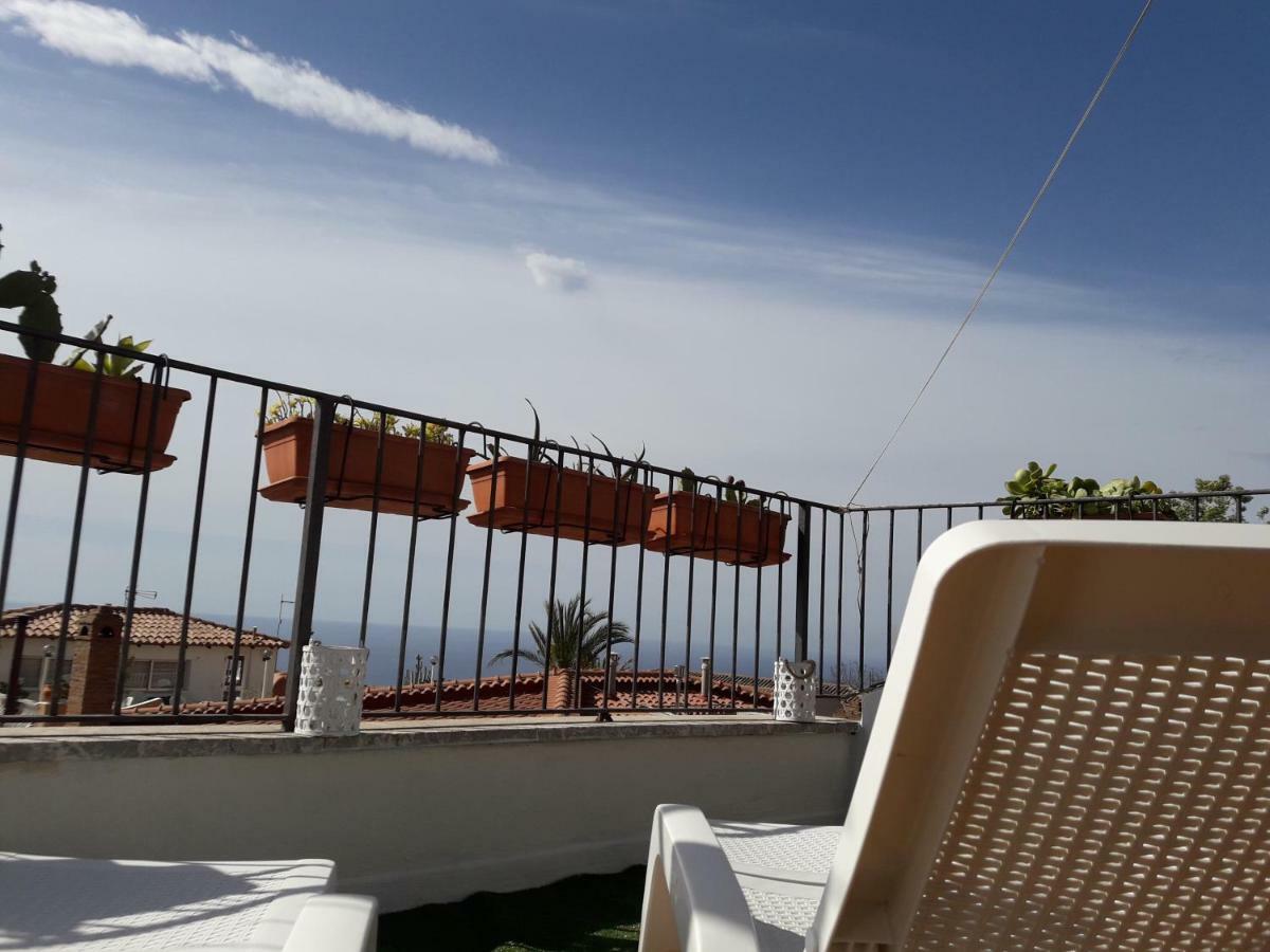 Casa Gio Appartement Taormina Buitenkant foto